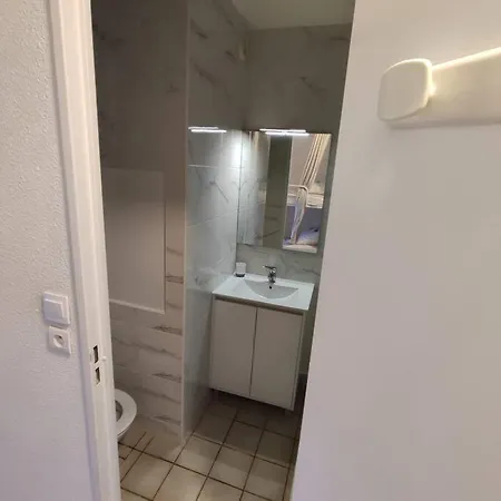 Apartment Quatre Couchages Classe 2 Etoiles Bormes-les-Mimosas